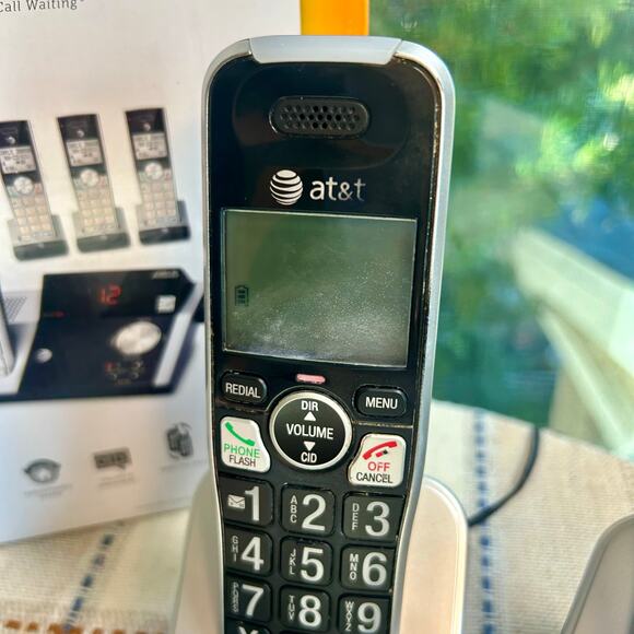 AT&T 4 Handset Cordless Phone Answering System CL82415 - Picture 6 of 14